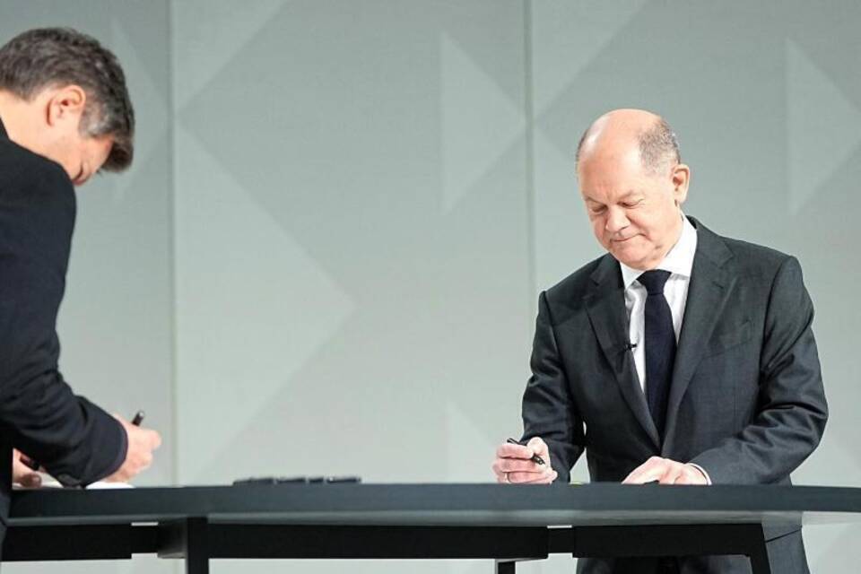Vertrag unterzeichnet Vertrag unterzeichnet