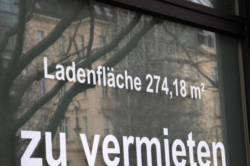 "Ladenfläche zu vermieten" "Ladenfläche zu vermieten"