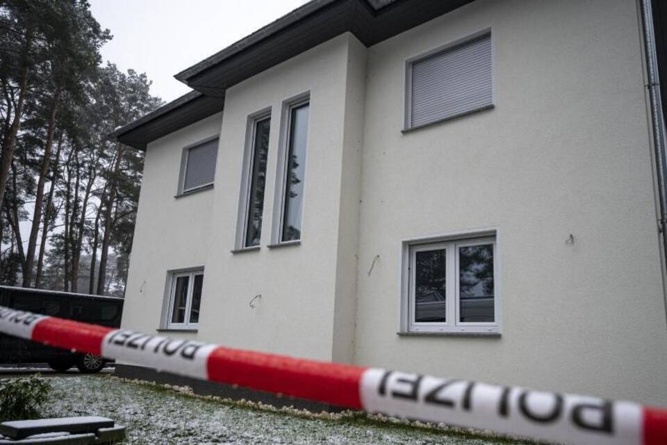 Nach dem Fund von fünf Toten in Königs Wusterhausen Nach dem Fund von fünf Toten in Königs Wusterhausen