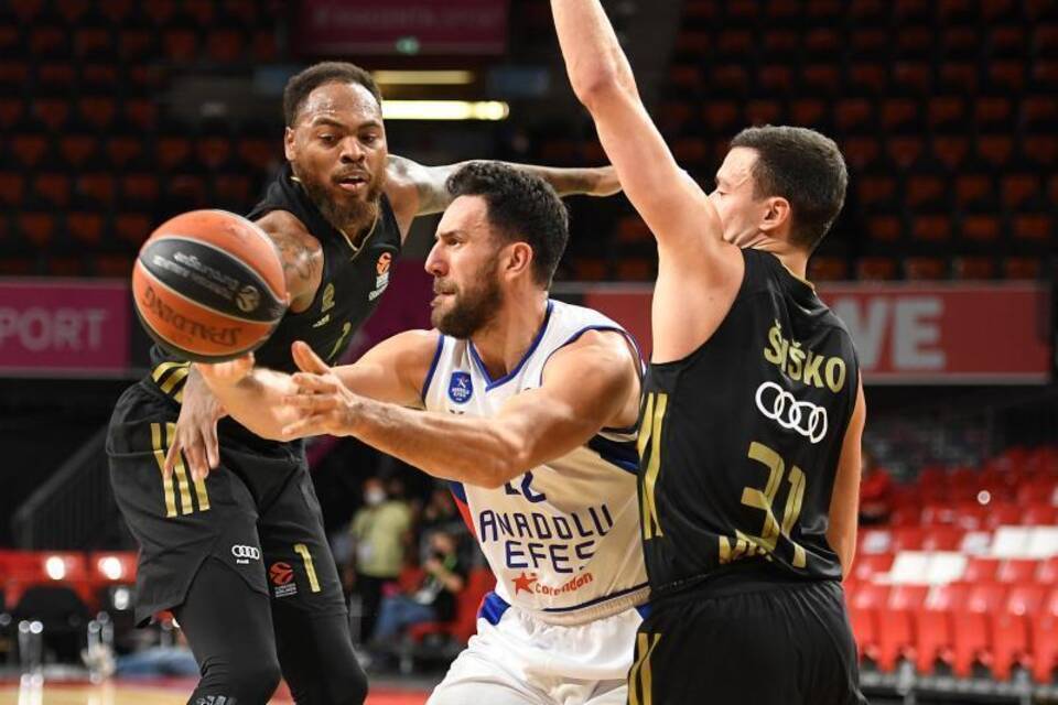 FC Bayern München - Anadolu Efes Istanbul FC Bayern München - Anadolu Efes Istanbul