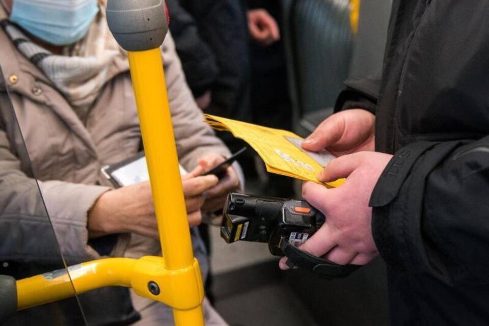 3G-Kontrolle in Bussen 3G-Kontrolle in Bussen