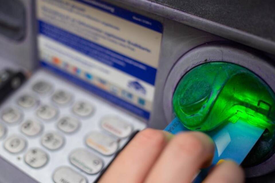 Geld abheben Geld abheben