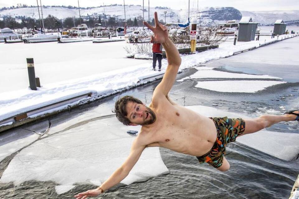 Eisbaden Eisbaden