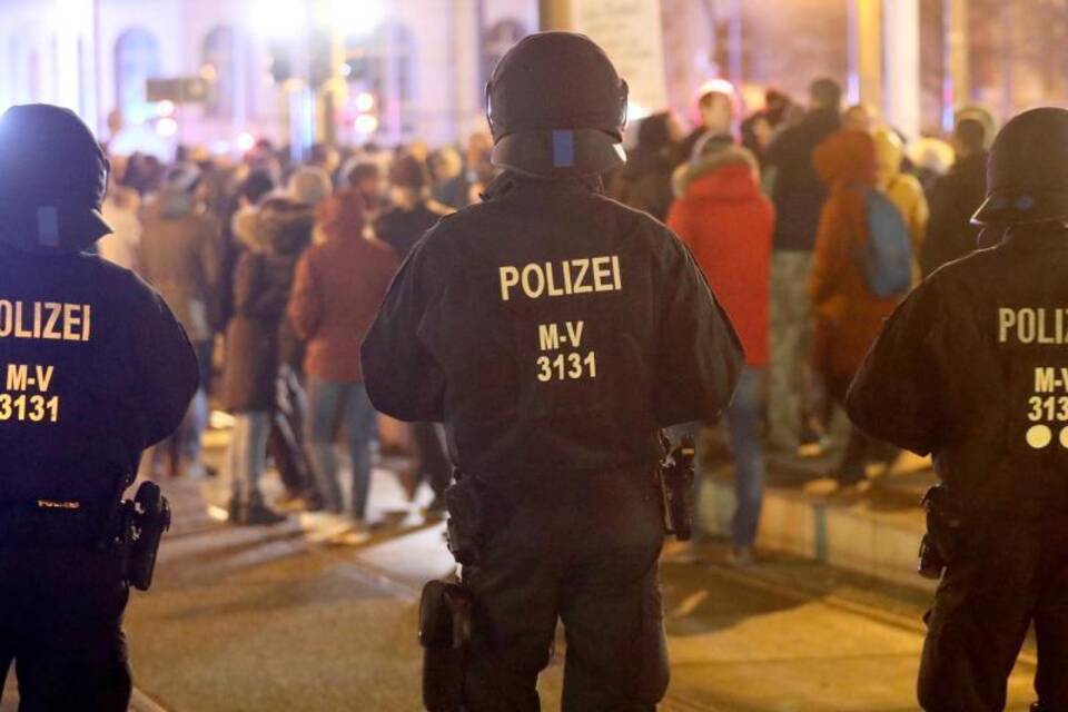 Proteste gegen die Corona-Maßnahmen Proteste gegen die Corona-Maßnahmen
