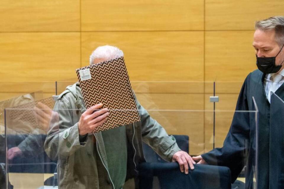 Prozess wegen zweifachen Mordes Prozess wegen zweifachen Mordes