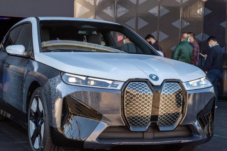 BMW BMW