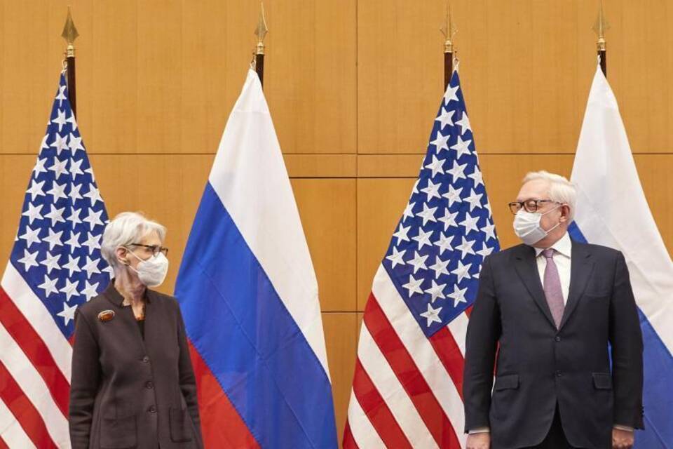 Wendy Sherman + Sergej Rjabkow Wendy Sherman + Sergej Rjabkow