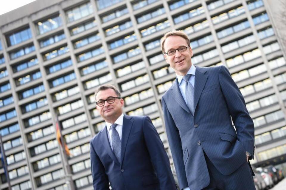 Neuer Bundesbankchef tritt Amt an Neuer Bundesbankchef tritt Amt an