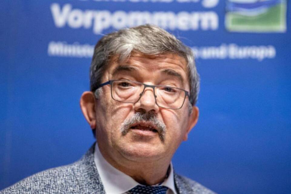 Ex-Innenminister Caffier Ex-Innenminister Caffier