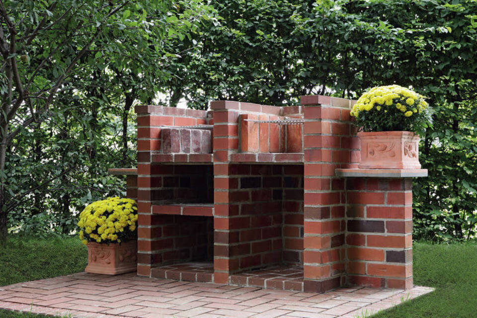 Passender Hingucker für draußen: Bauanleitung für den Gartengrill Passender Hingucker für draußen: Bauanleitung für den Gartengrill