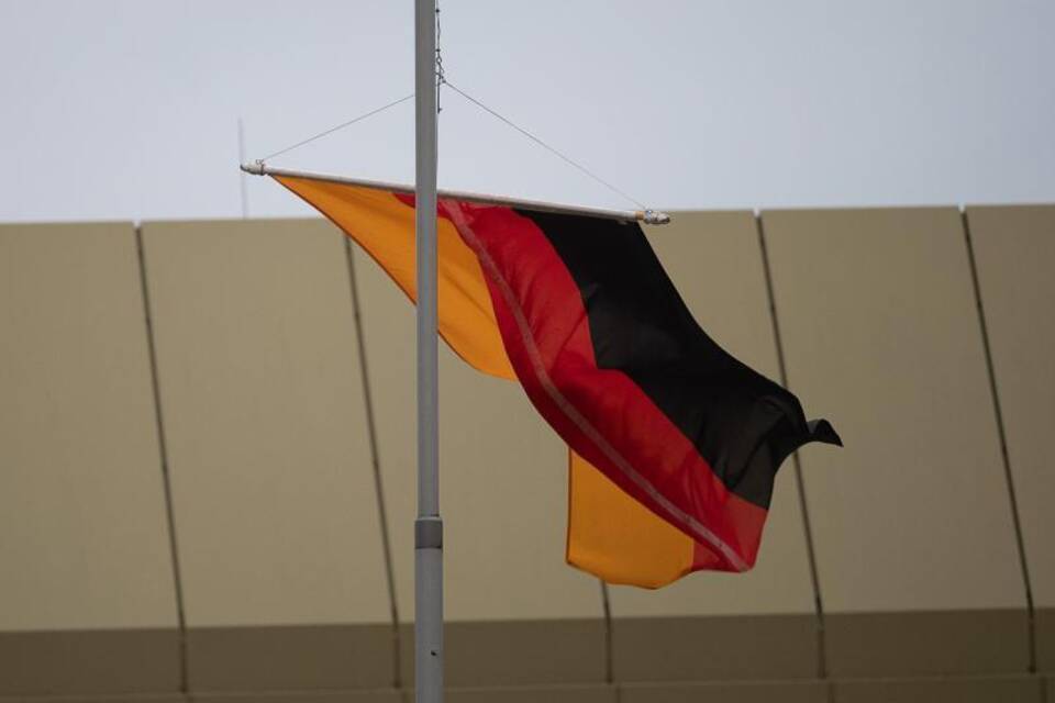 Gedenkfeier für die in Rheinland-Pfalz getöteten Polizisten Gedenkfeier für die in Rheinland-Pfalz getöteten Polizisten