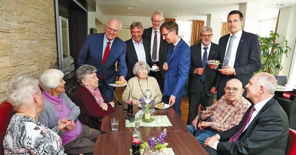 Wiesloch Politiker Hospitierten Im Pflegeheim Wiesloch Rnz