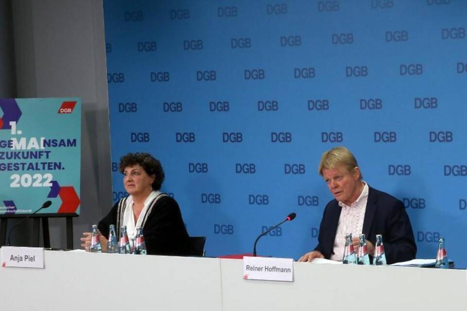 DGB-Jahrespressekonferenz DGB-Jahrespressekonferenz