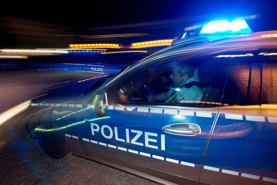 Polizei-Symbolbild Polizei-Symbolbild
