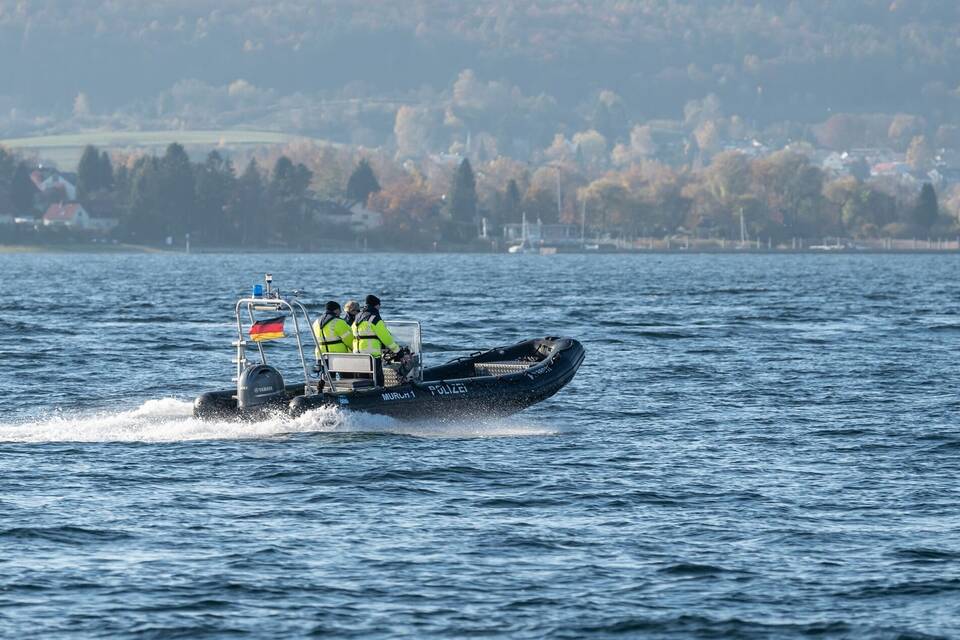 Polizei trainiert Einsatzlagen auf dem Wasser