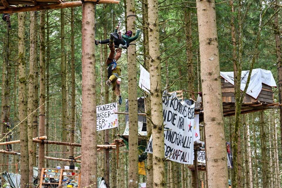 Klimaschützer im Altdorfer Wald