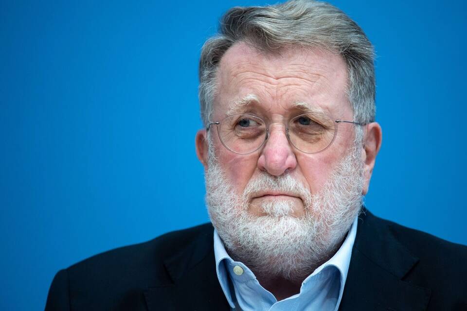 Thomas Mertens Thomas Mertens