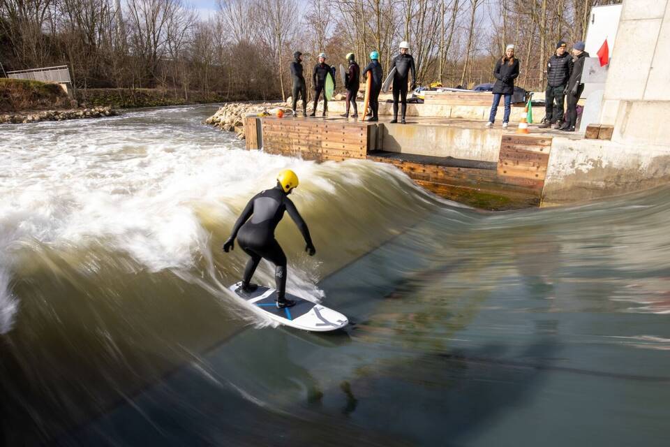 Flusswelle Flusswelle