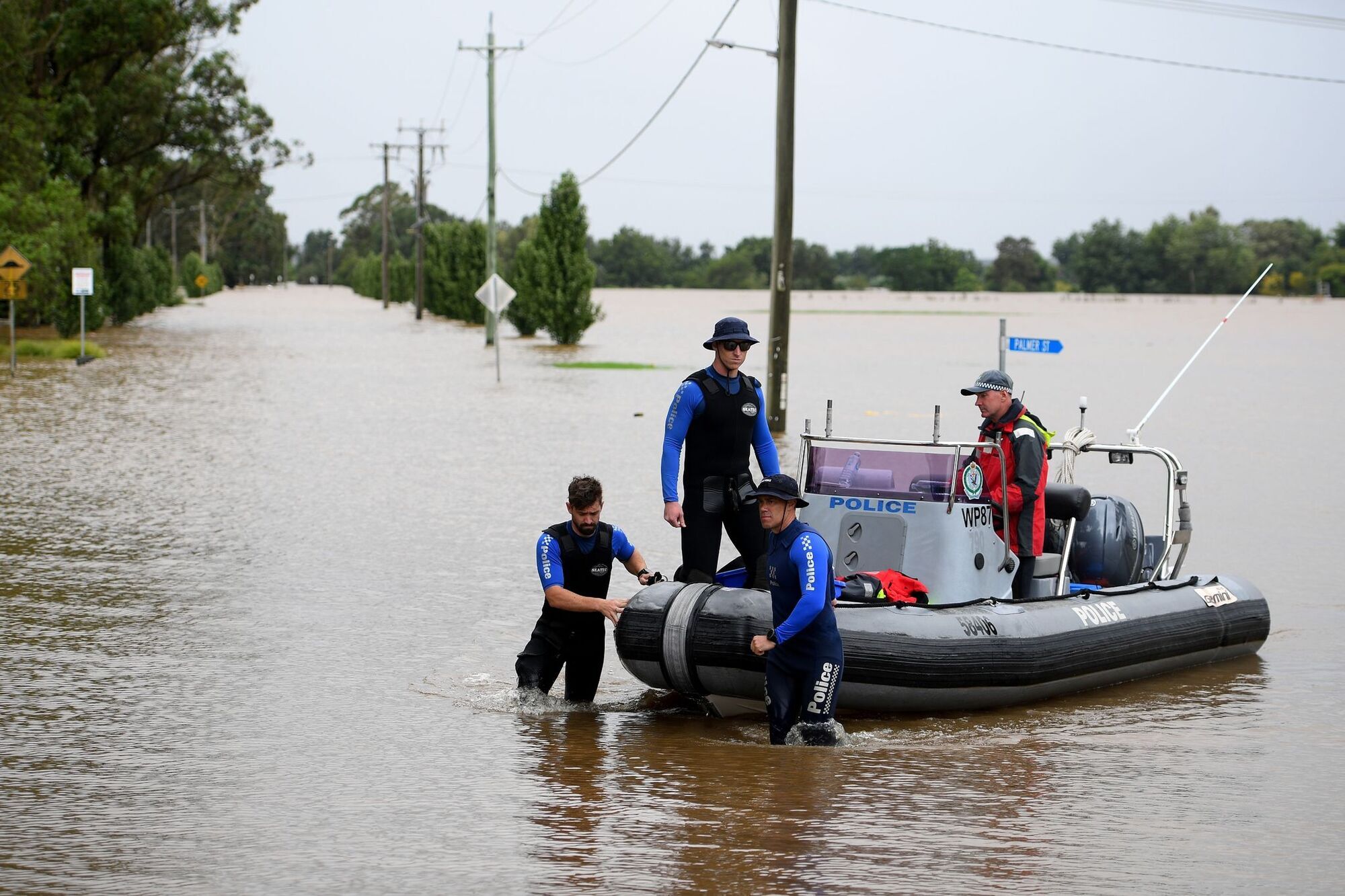 Unwetter: «Überall gebrochene Herzen»: Osten Australiens unter Wasser - Aus aller Welt - RNZ
