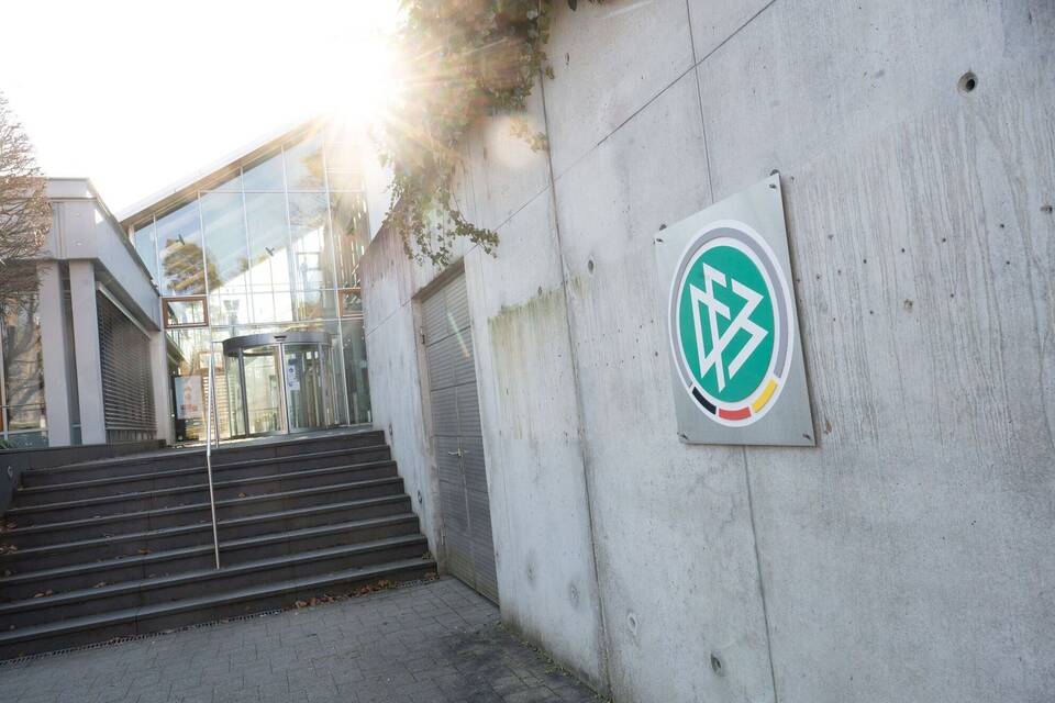Hausdurchsuchung beim DFB Hausdurchsuchung beim DFB