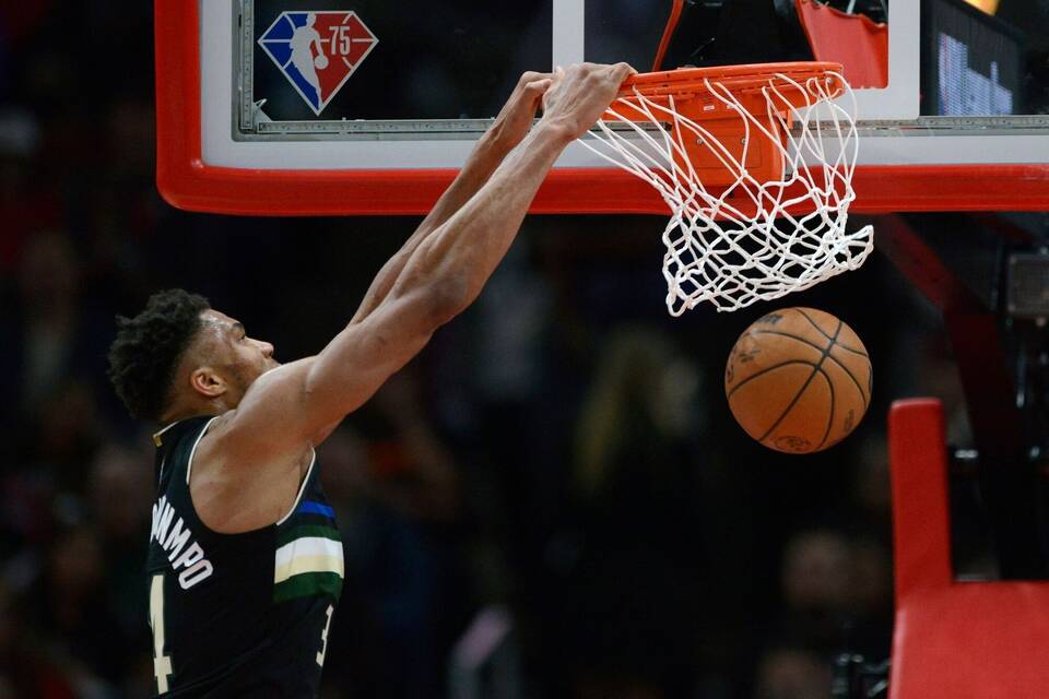 Giannis Antetokounmpo Giannis Antetokounmpo
