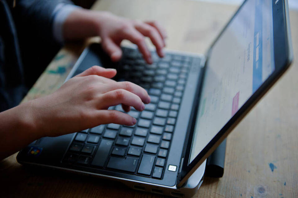 Suizid, Ritzen, Hungern - Kinderseiten im Netz mit kritischem Inhalt Suizid, Ritzen, Hungern - Kinderseiten im Netz mit kritischem Inhalt