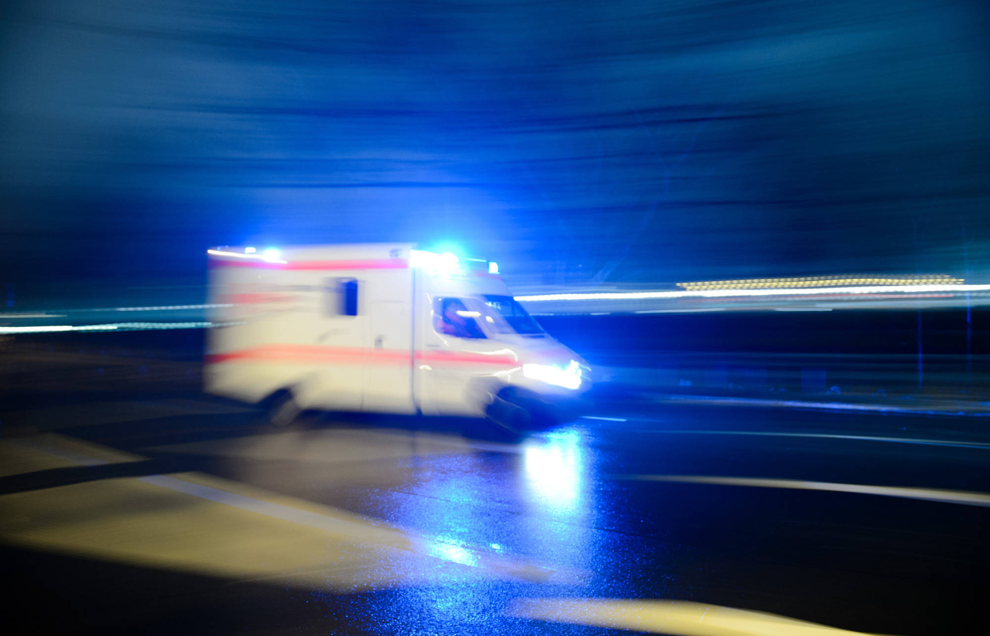 28-jährige Frau aus einem 21-jährigen Mann