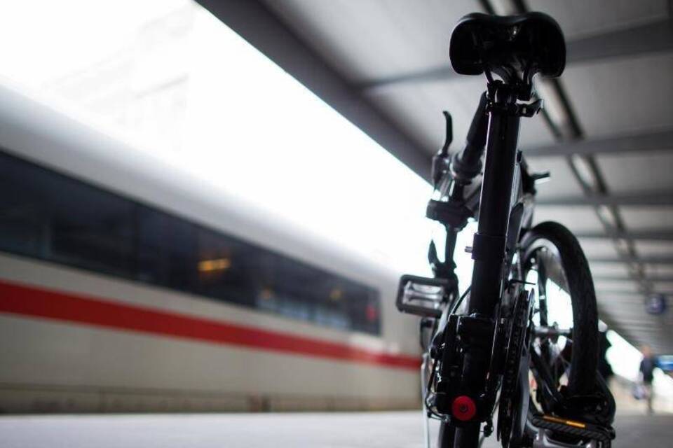 Fahrrad und Bahn Fahrrad und Bahn