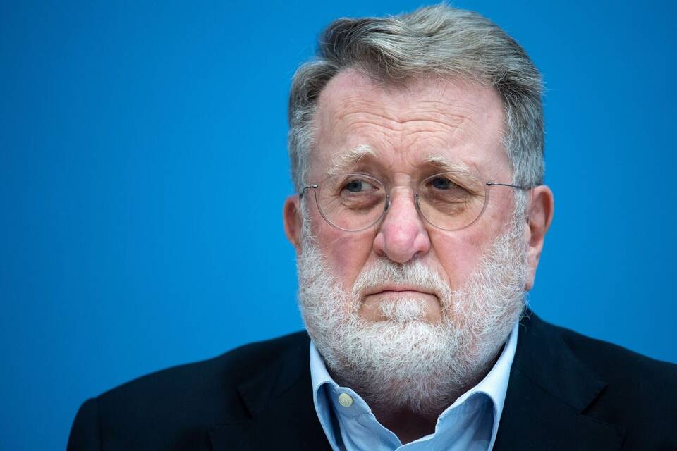 Thomas Mertens Thomas Mertens