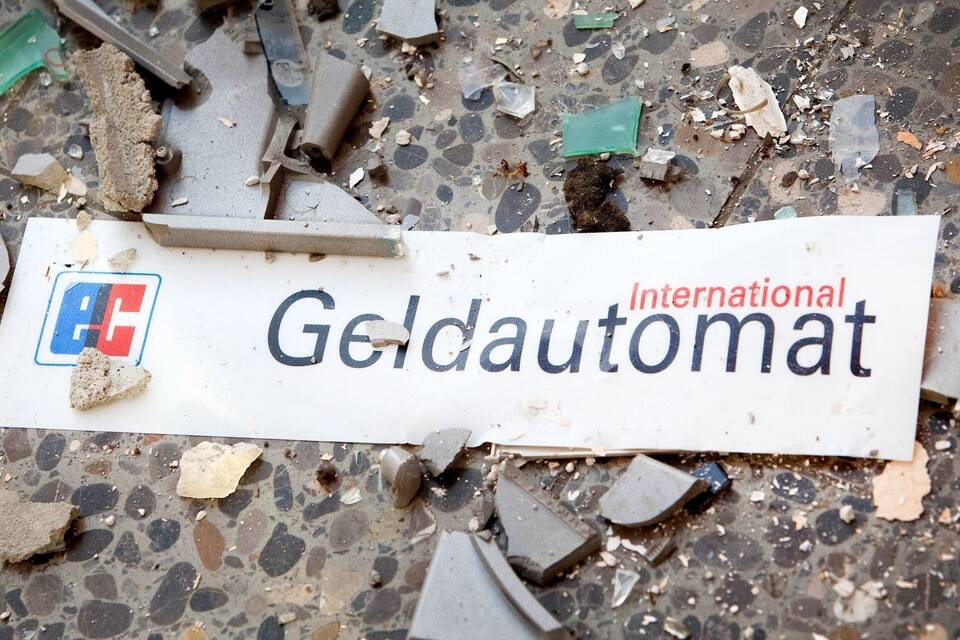 Angriff auf Geldautomaten Angriff auf Geldautomaten