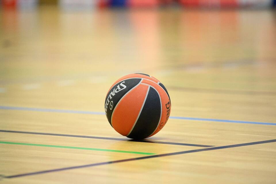 Basketball Basketball
