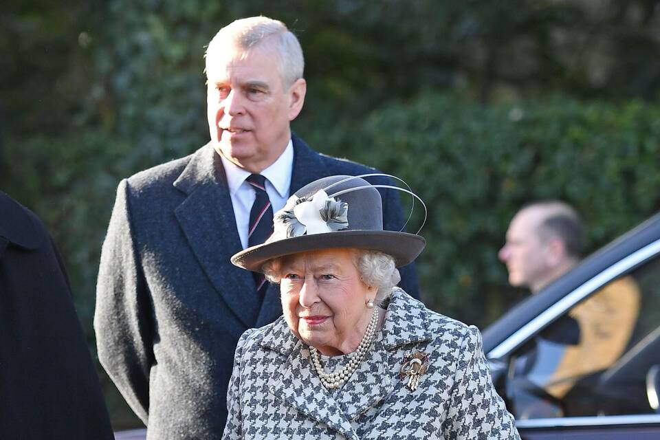 Prinz Andrew & Königin Elizabeth II. Prinz Andrew & Königin Elizabeth II.