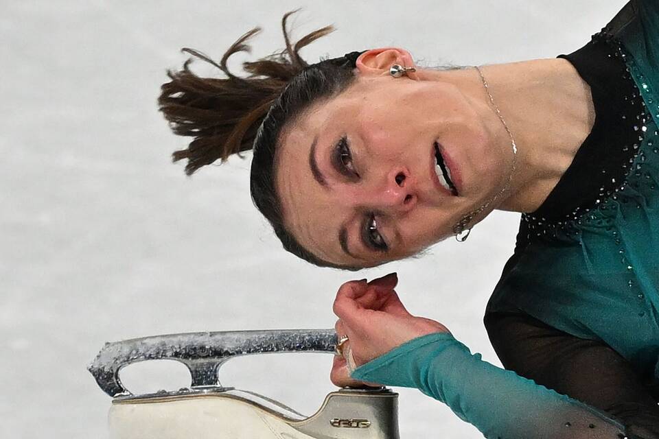 Nicole Schott Nicole Schott