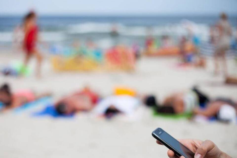 Mobiltelefon im Urlaub