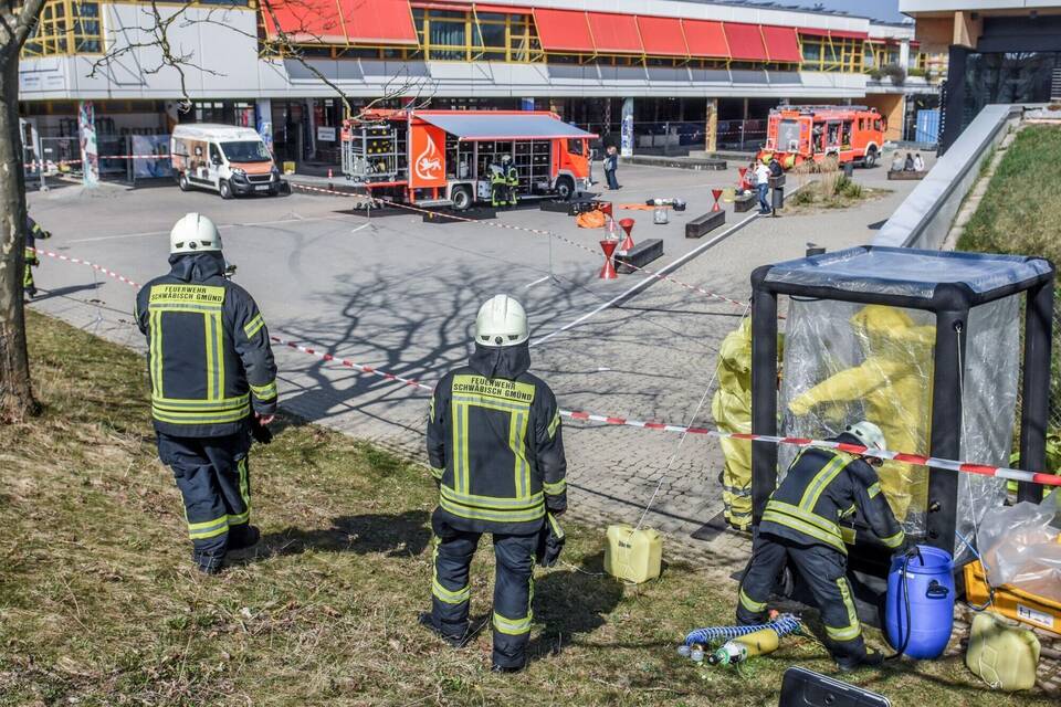 Chemieunfall in Berufsschulzentrum
