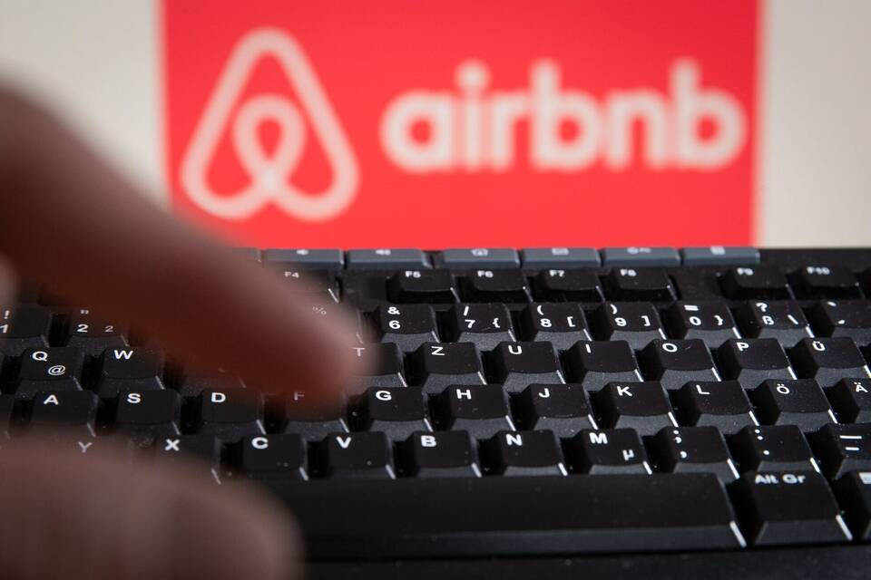 Airbnb-Logo Airbnb-Logo