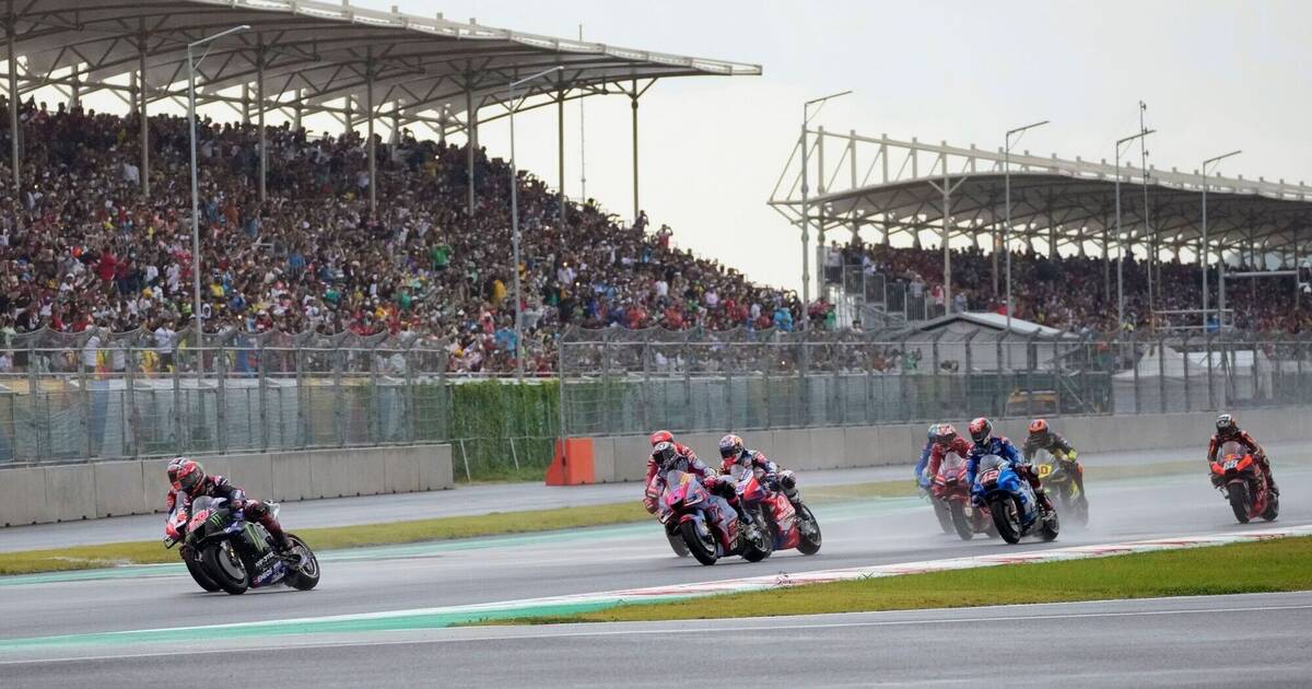 Grand Prix Indonesia: Moto 2: Schrötter tanpa gol – MotoGP: Marquez terjatuh sebelum start – World Sport