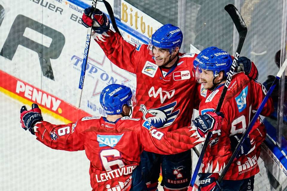 Adler Mannheim - Grizzlys Wolfsburg