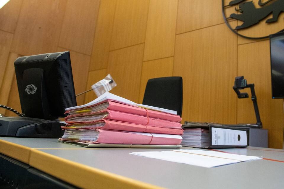 Prozess wegen versuchter Kaufhauserpressung Prozess wegen versuchter Kaufhauserpressung