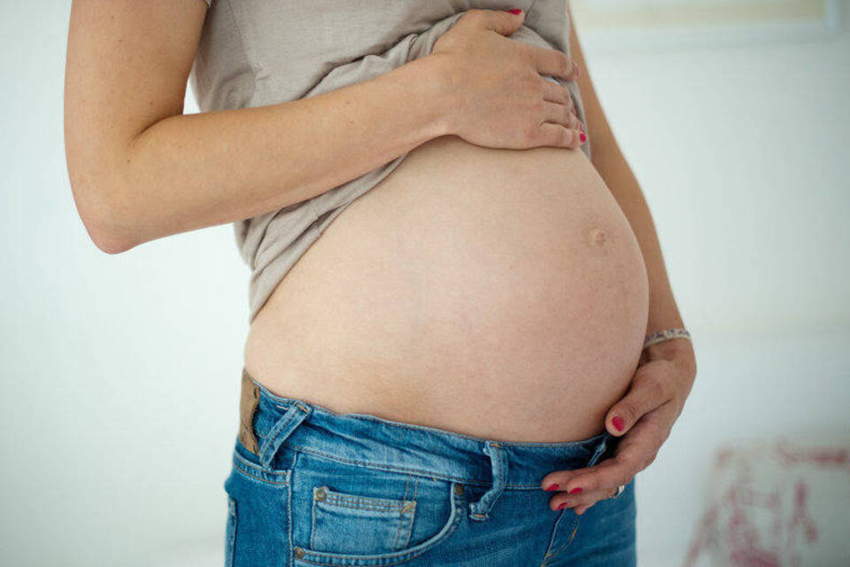Vollrausch im Mutterleib: Warnhinweise auf Alkohol gefordert