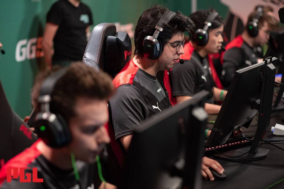 Mouz