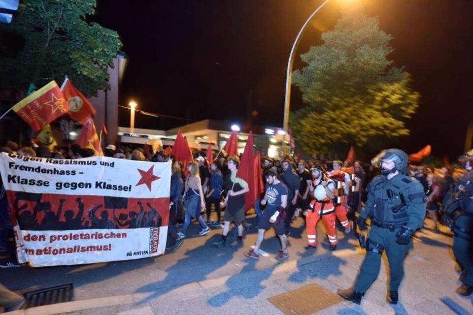 Demonstration Demonstration