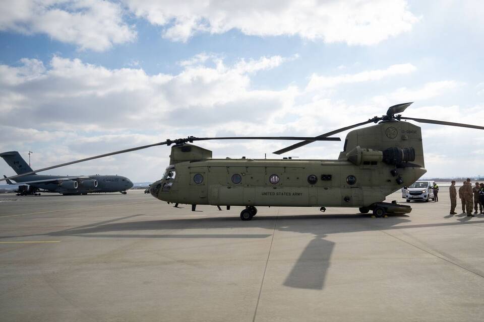Transporthubschrauber Chinook CH-47 Transporthubschrauber Chinook CH-47