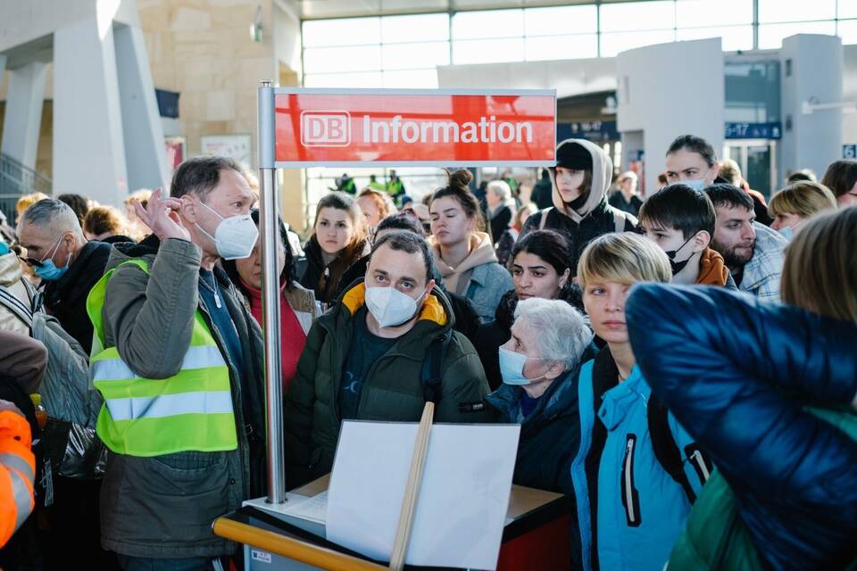 Registrierung der ankommenden Flüchtlinge Registrierung der ankommenden Flüchtlinge