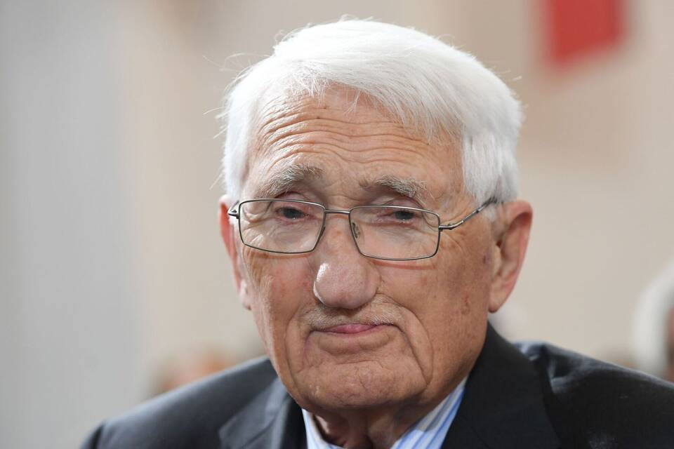 Jürgen Habermas Jürgen Habermas
