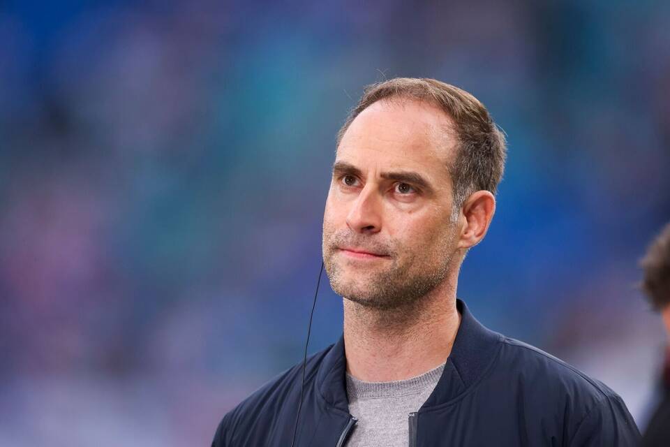 Oliver Mintzlaff Oliver Mintzlaff