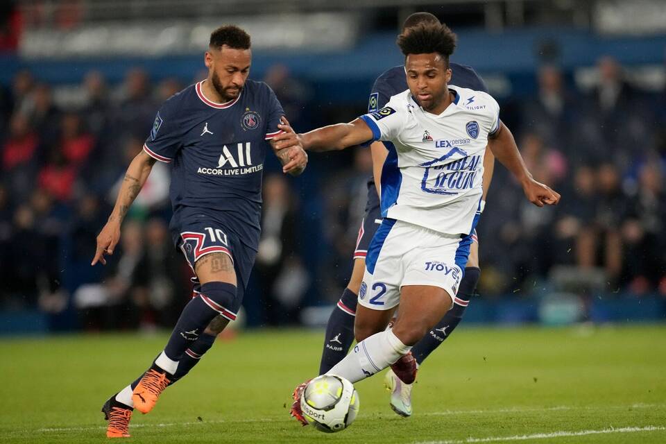 Paris Saint-Germain - ES Troyes AC Paris Saint-Germain - ES Troyes AC