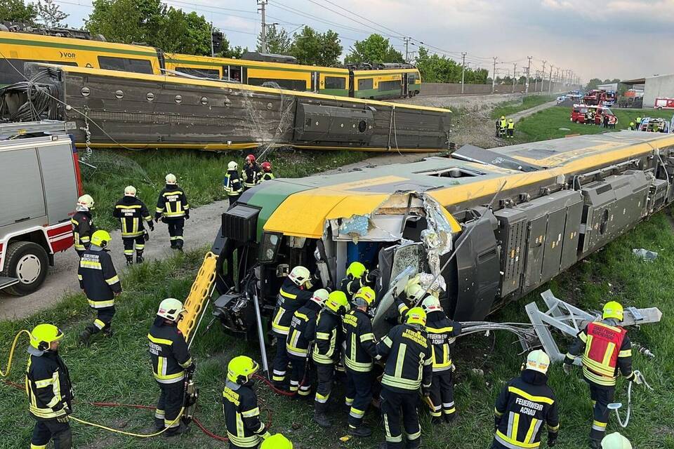 Waggon eines Zuges in Österreich entgleist