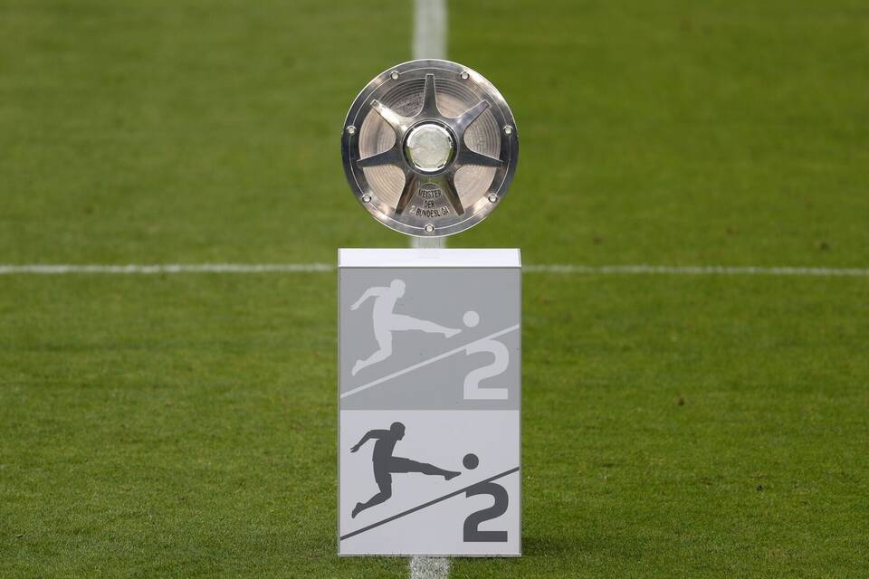 Meisterschale der 2. Bundesliga Meisterschale der 2. Bundesliga