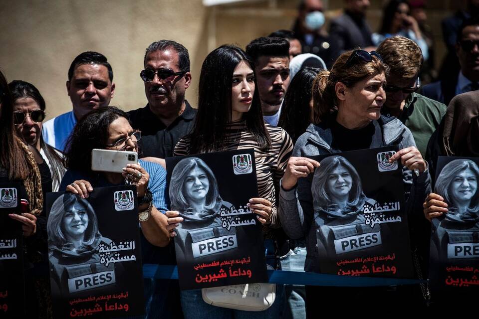 Trauerfeier  für getötete Al-Dschasira-Journalistin